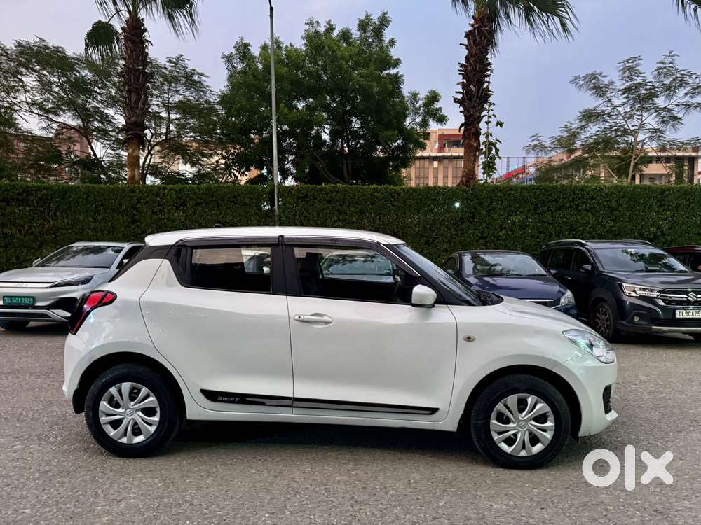 Maruti Suzuki Swift 1.2 Lxi (o), 2021, Petrol