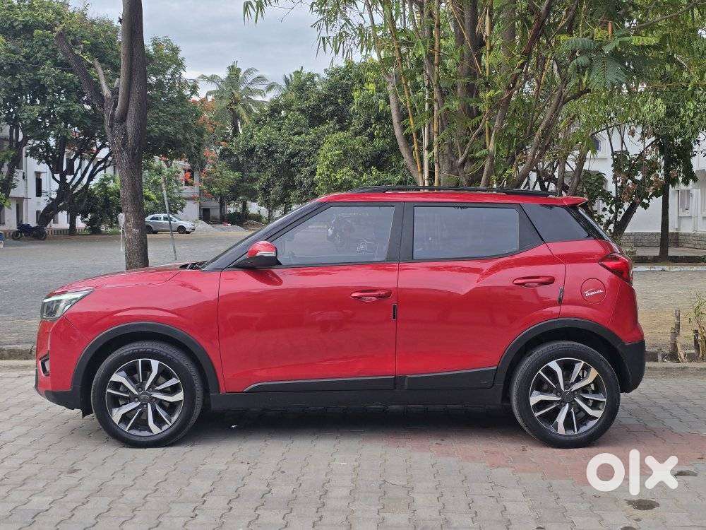 Mahindra Xuv300 W8 (o) 1.5 Diesel Amt, 2020, Diesel