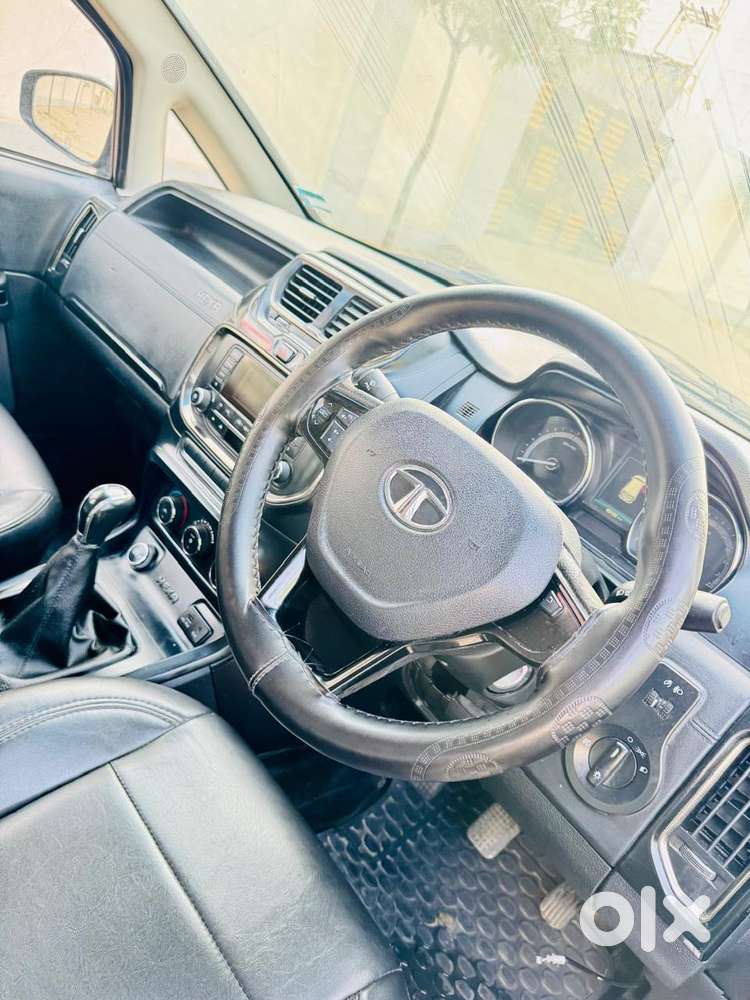 Tata Hexa 2.2 Xe 4x2 7 Str, 2018, Diesel