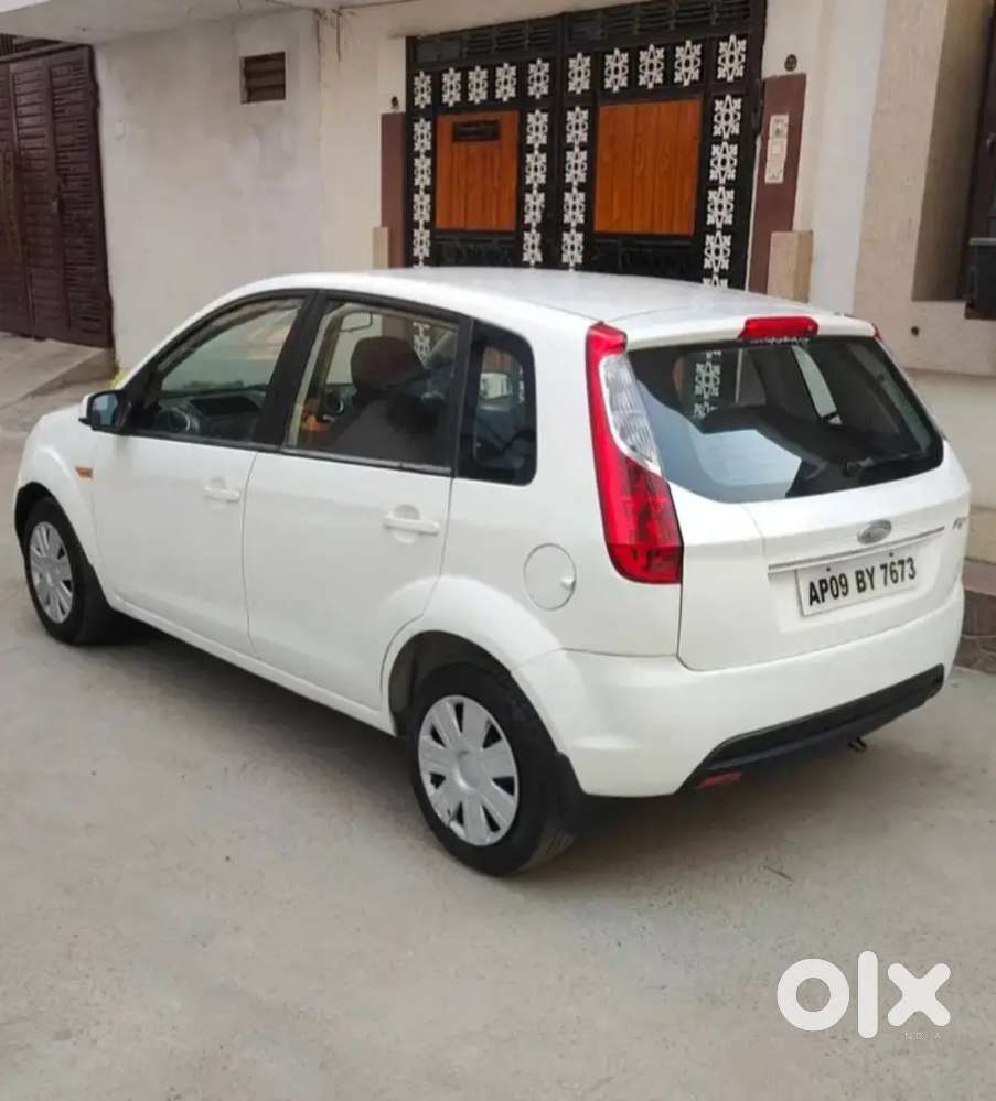 Ford Figo 1.2 Petrol 2013