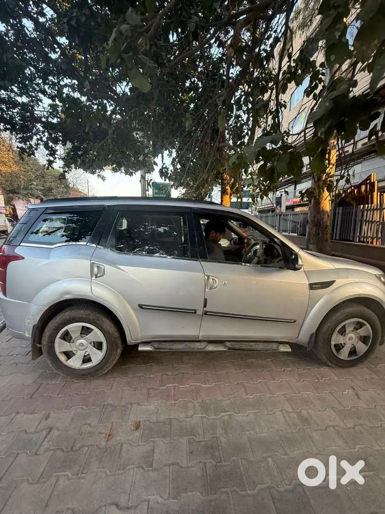 Mahindra Xuv500 2014 Diesel 165000 Km Driven