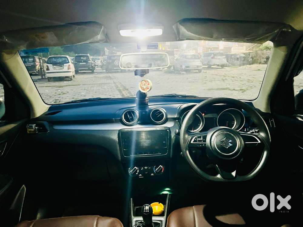 Maruti Suzuki Swift Vxi + Manual, 2023, Petrol