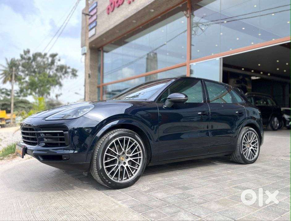 Porsche Cayenne Platinum Edition, 2023, Petrol