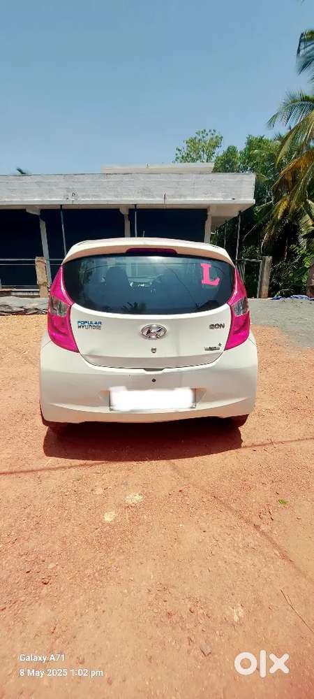 Hyundai Eon 2013 Petrol 67700 Km Driven