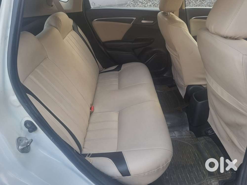 Automatic Honda Jazz 1st Owner New Tyres