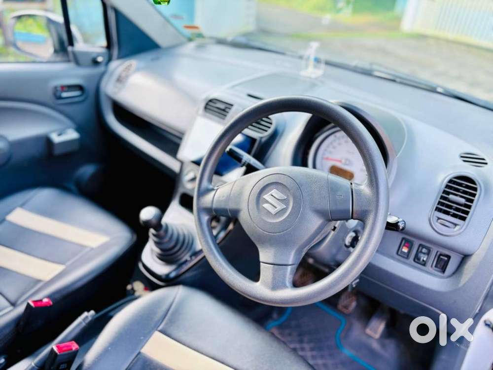 Maruti Suzuki Ritz Lxi, 2013, Petrol