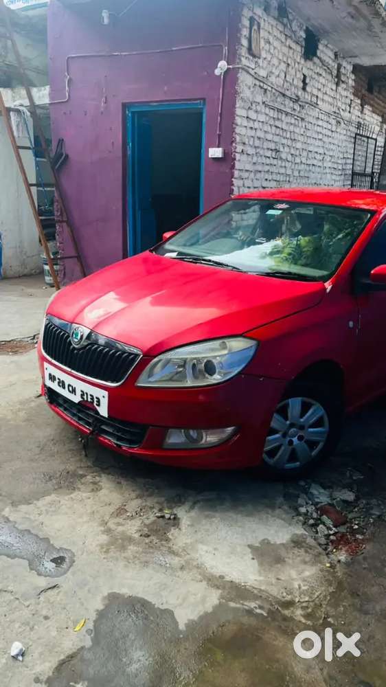 Skoda Rapid Elegance 2013