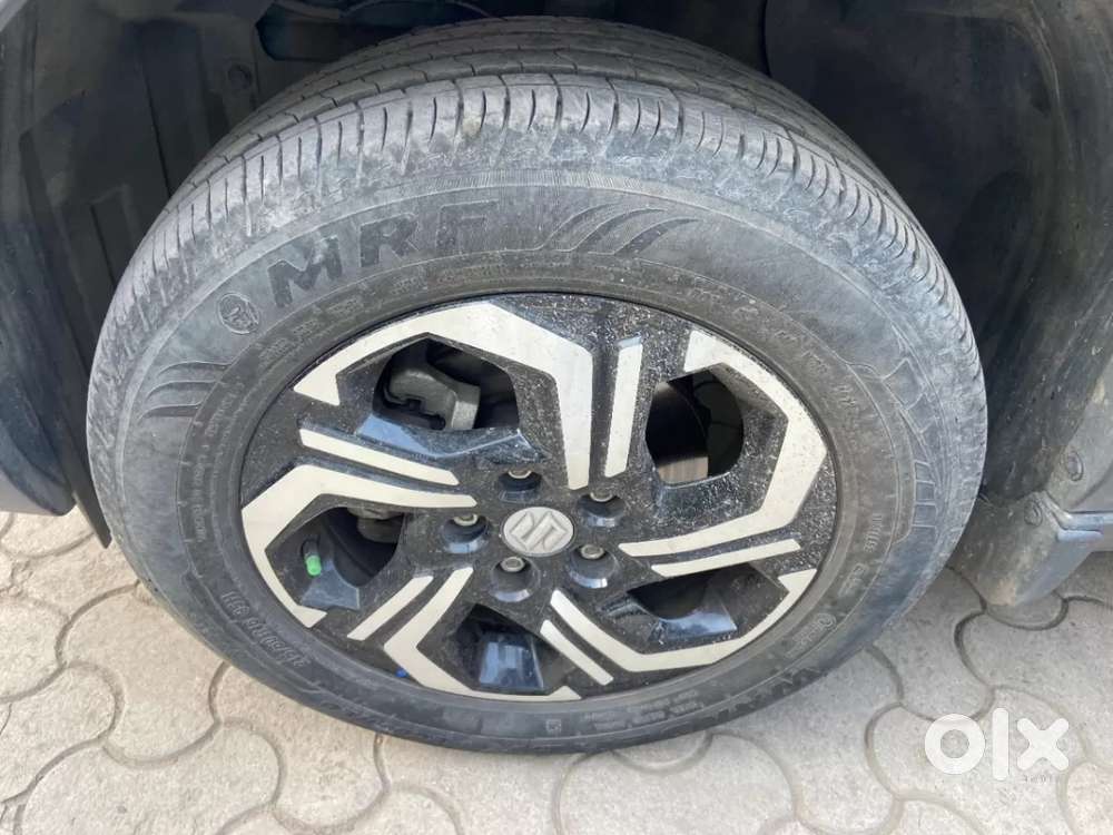 Maruti Suzuki Vitara Brezza 1.5 Zxi Plus At, 2022, Petrol