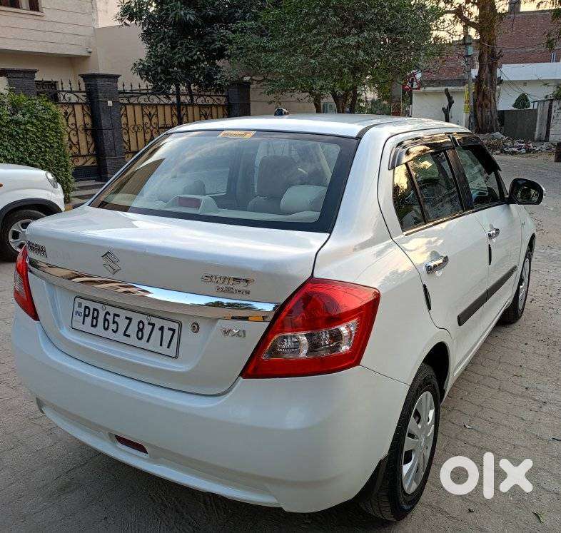 Maruti Suzuki Swift Dzire 1.2 Vxi Bsiv, 2014, Petrol