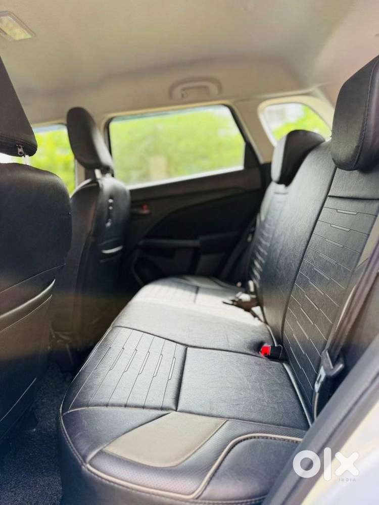 Maruti Suzuki Brezza Vxi At, 2023, Petrol