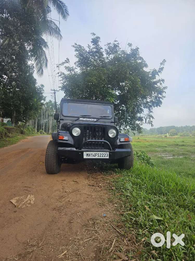 Mahindra Thar Crde 2016 With Costly Alloy And Tyre Worth 70k