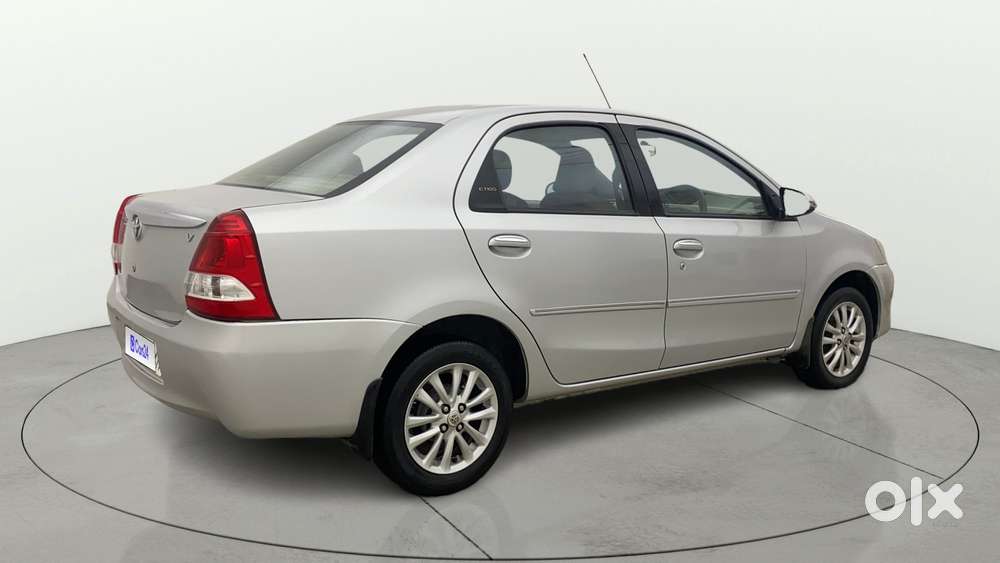 Toyota Etios Liva 2013-2014 V, 2013, Petrol