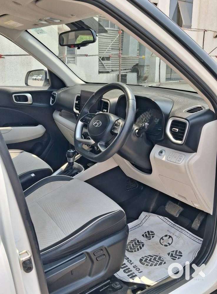 Hyundai Venue Sx Plus Turbo Dct, 2023, Petrol