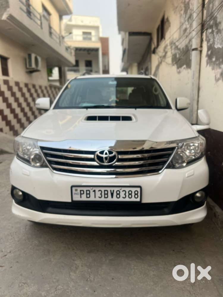 Toyota Fortuner Diesel 14