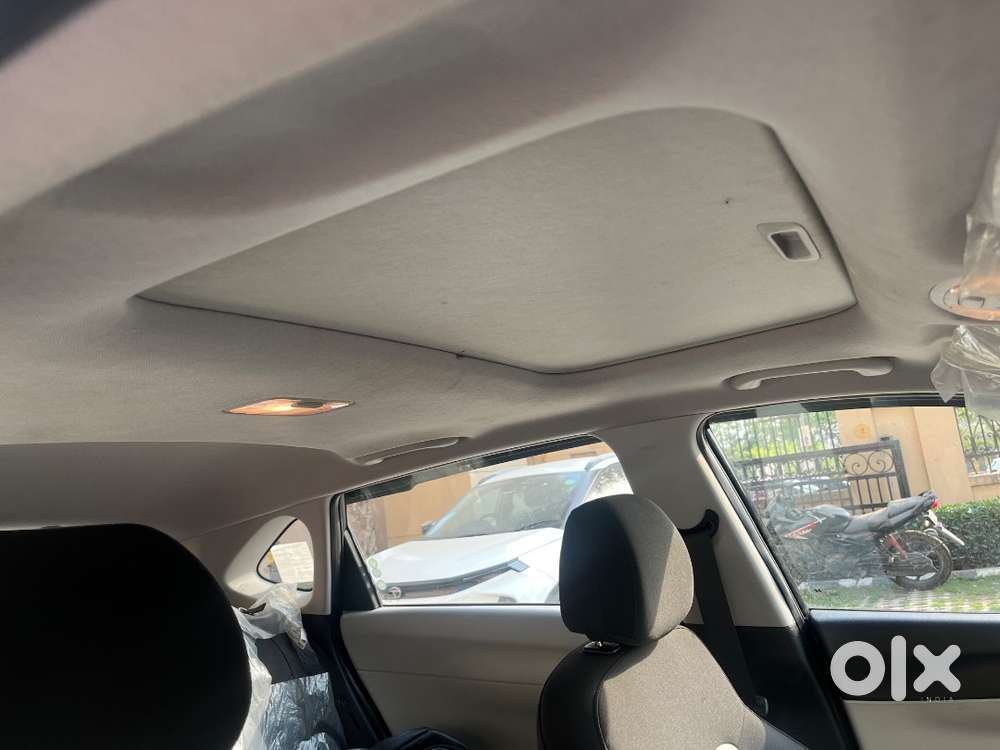 Hyundai I20 Asta 1.2 Kappa - Starry Night  Sunroof  Brand New Condit