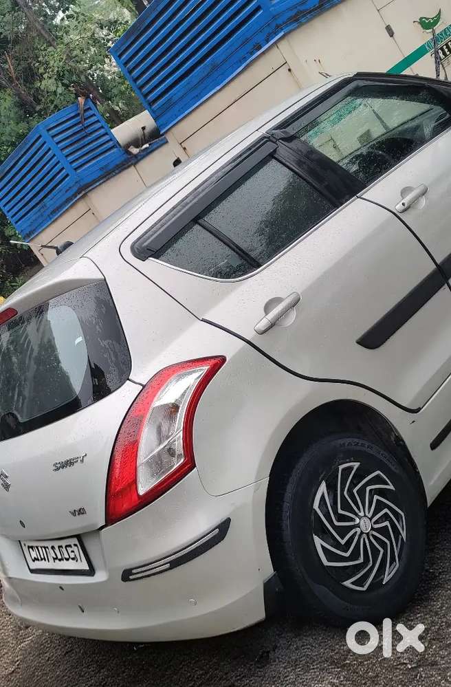 Maruti Suzuki Swift Petrol 2016