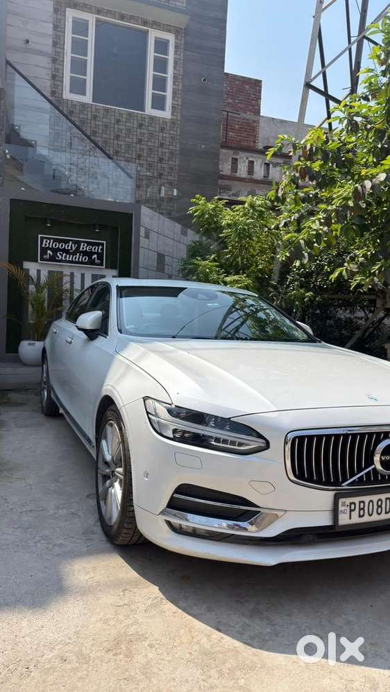 Volvo S90 2018 Diesel Well Maintained