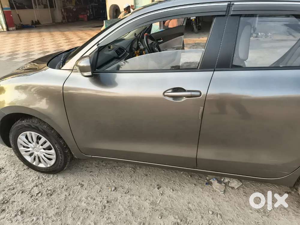 Maruti Suzuki Dzire 2023 Petrol 70000 Km Driven