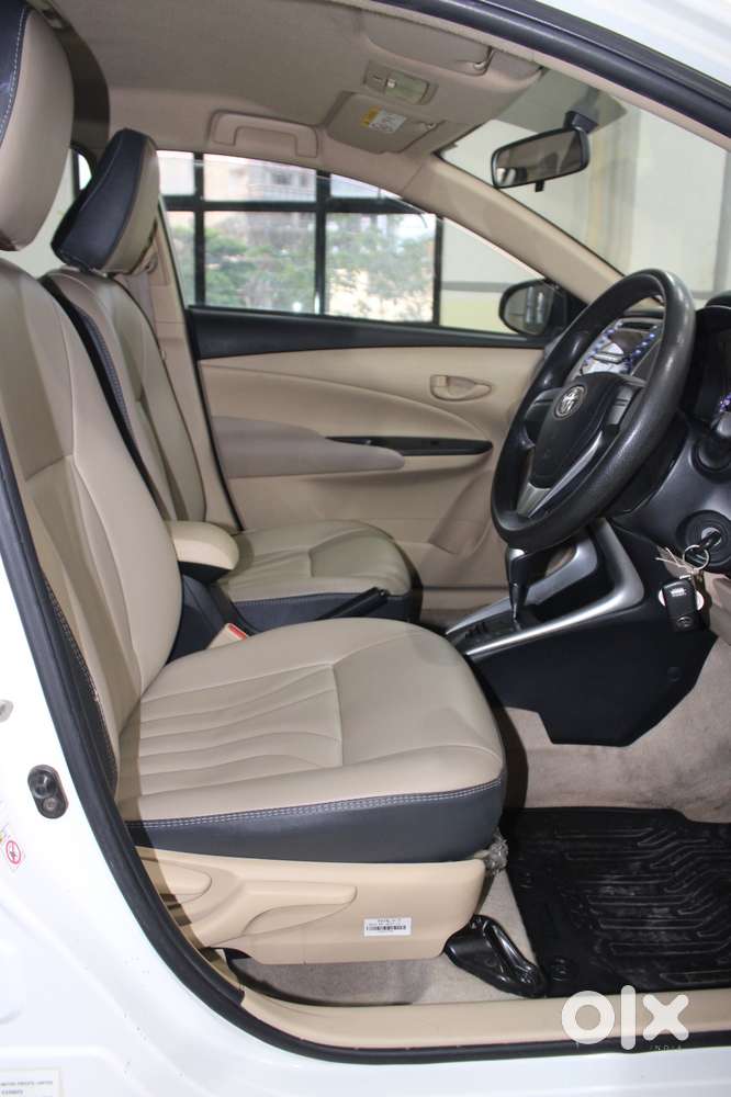 Toyota Yaris J Cvt, 2018, Petrol