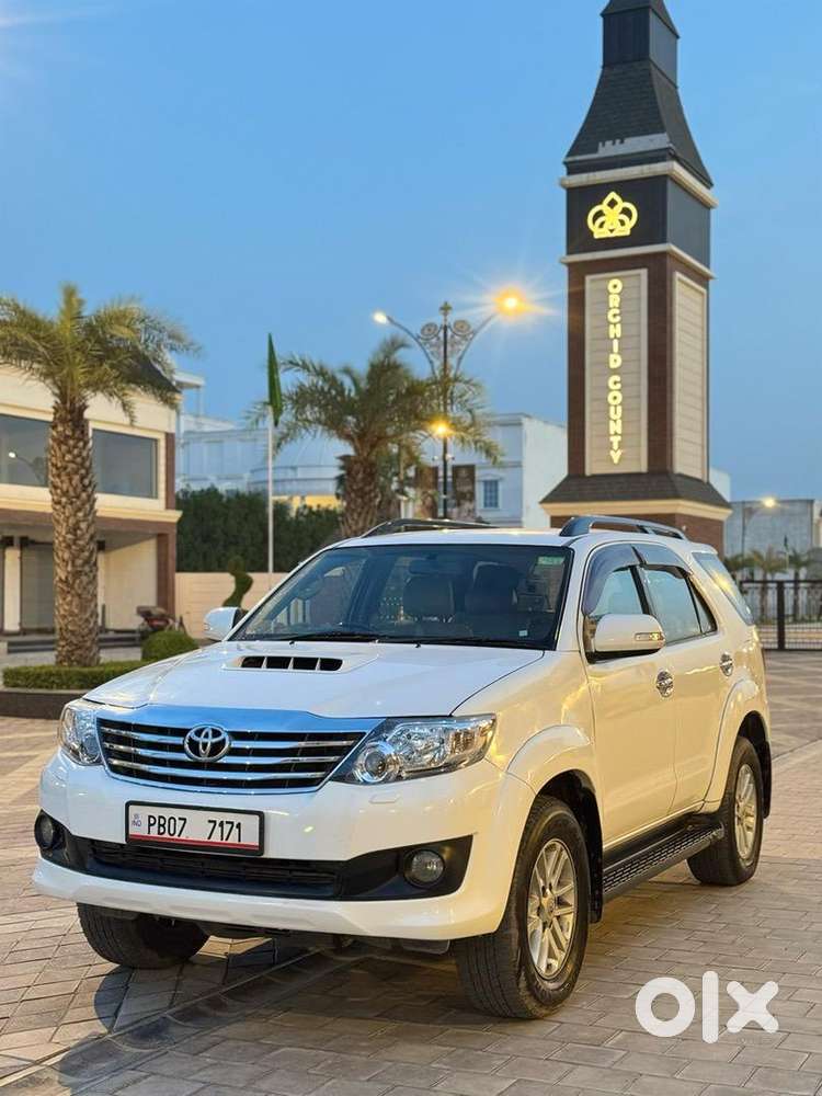 Fortuner 2013 ９９１４１２７６２１