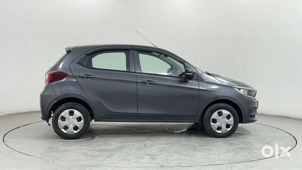 Tata Tiago 1.2 Revotron Xt Cng, 2022, Cng & Hybrids