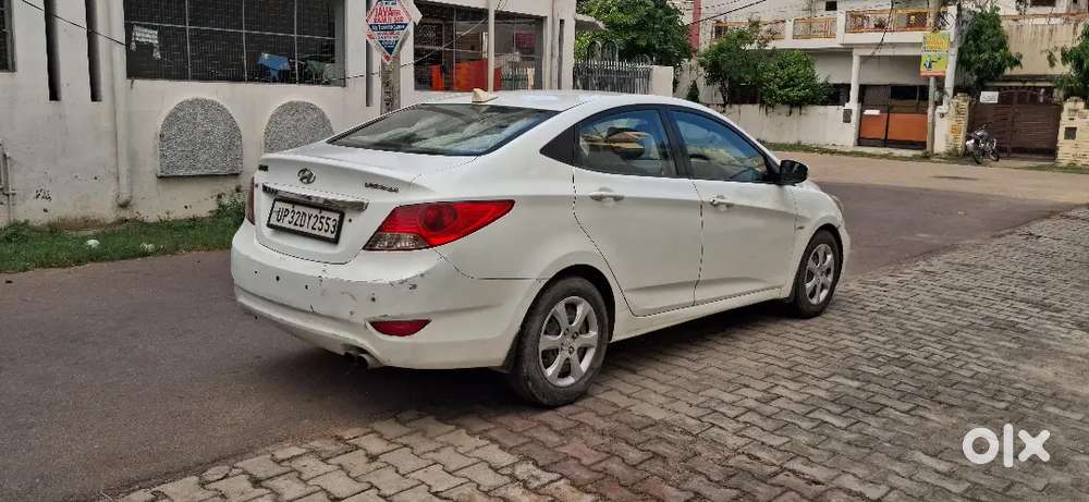 Hyundai Fluidic Verna 2011