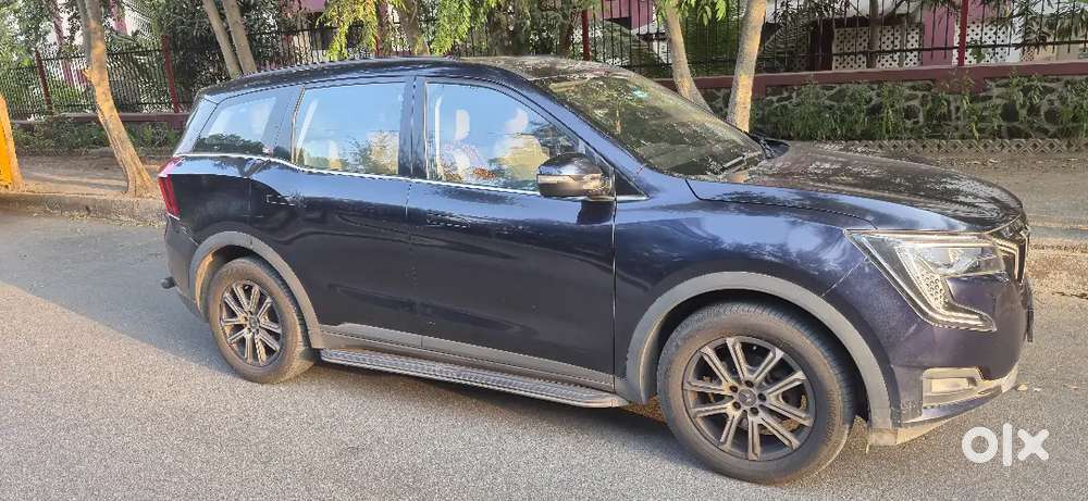 Mahindra Xuv700 2022 Diesel 74500 Km Driven. Mid Night Black. Corporat