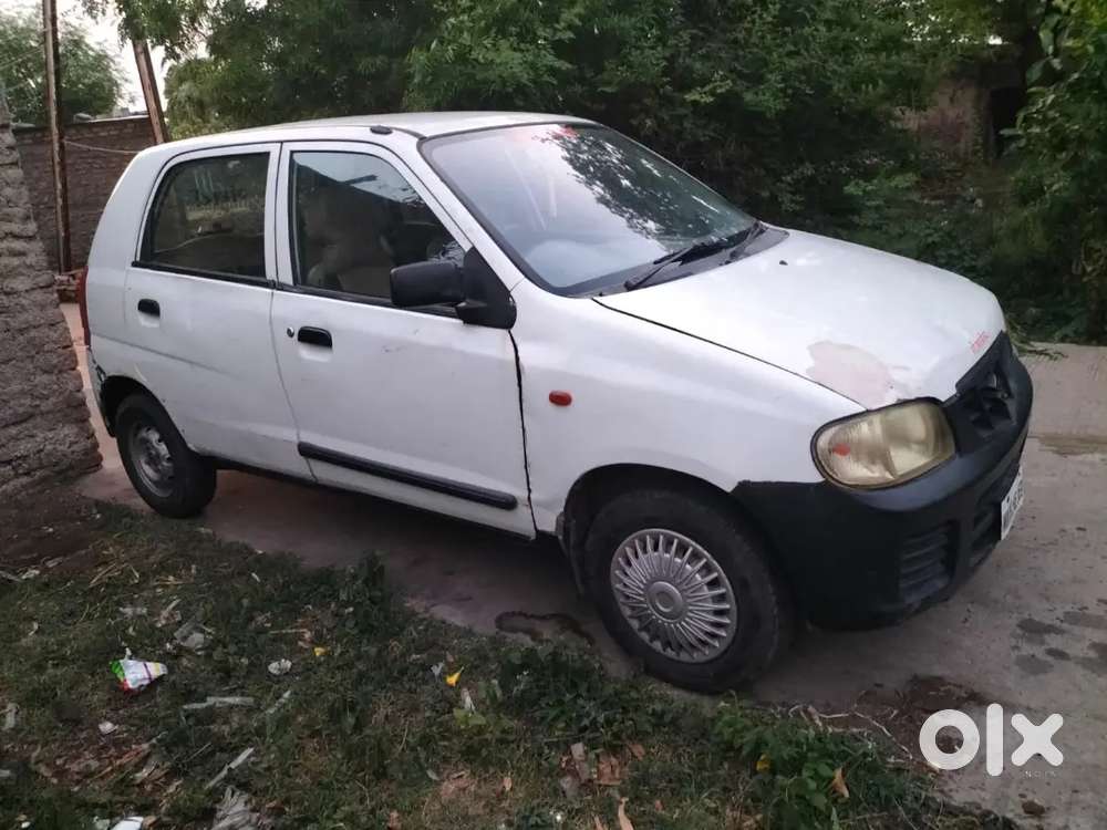 गाड़ी का मॉडल 2006 का है गाड़ी दो हट चली है