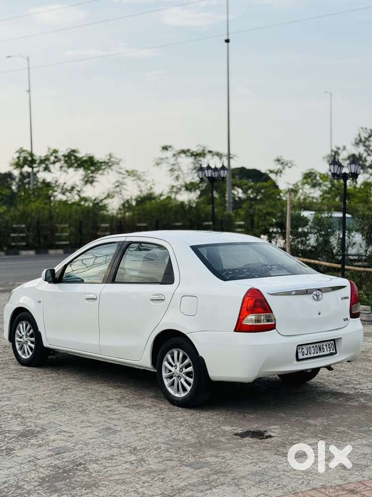 Toyota Etios 2010-2012 Vx, 2011, Cng & Hybrids