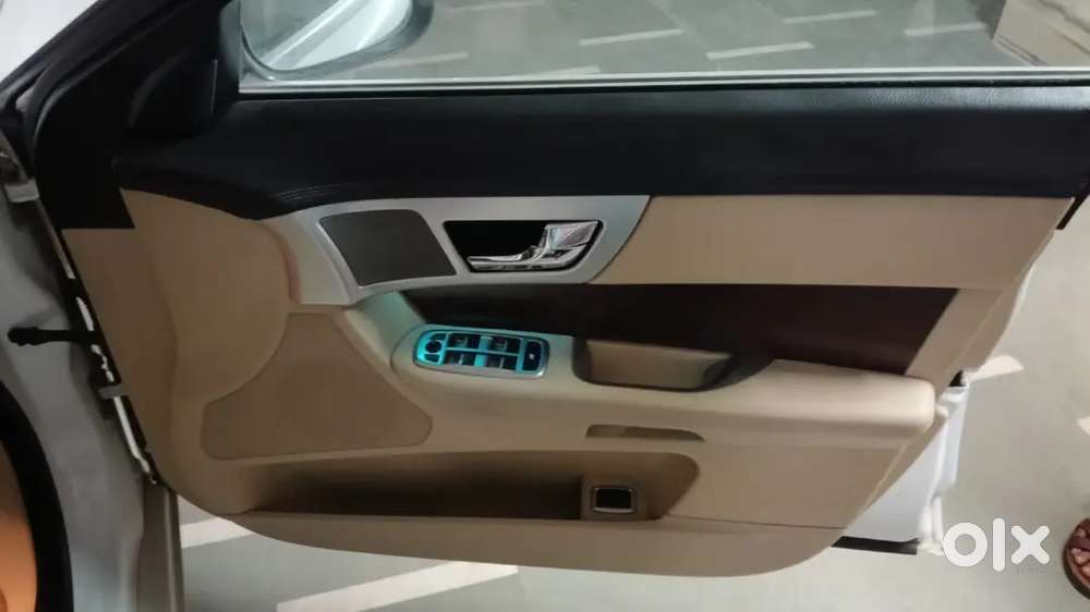Urgent Sell New Car Leni He Pujabi Bgh Me Khadi He
