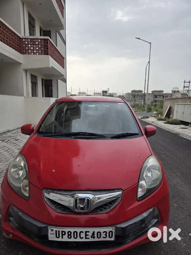 Honda Brio 2012 Petrol Well Maintained