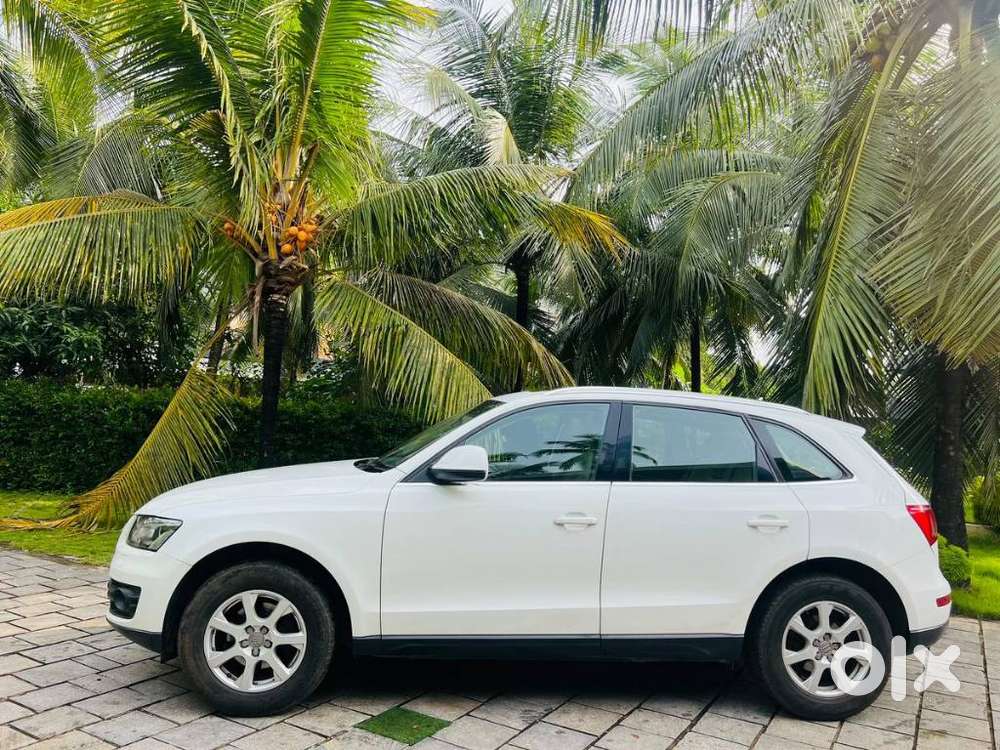 Audi Q5 30 Tdi Premium With Sunroof, 2011, Petrol