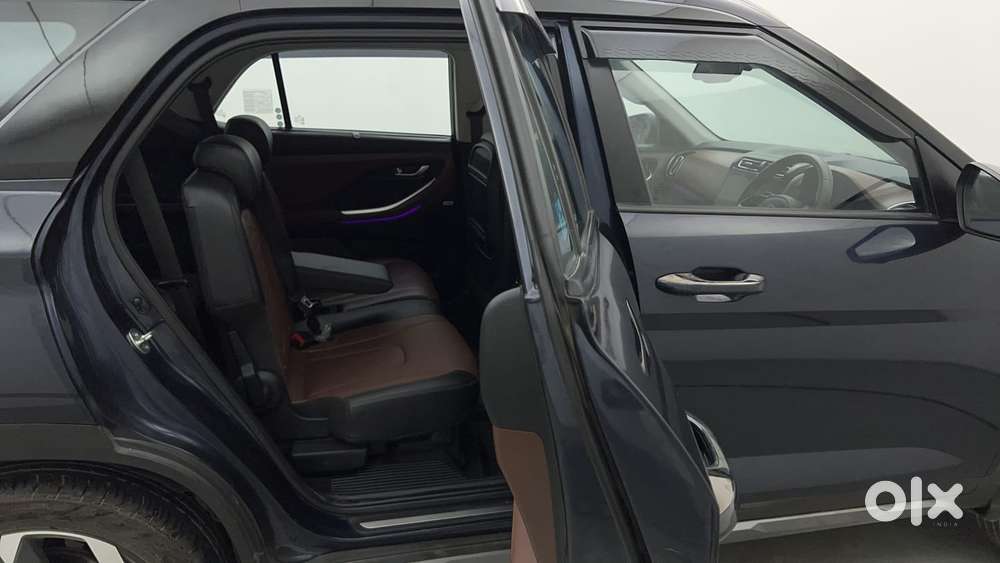 Maruti Suzuki Ciaz 1.5 Delta Shvs Mt, 2023, Petrol