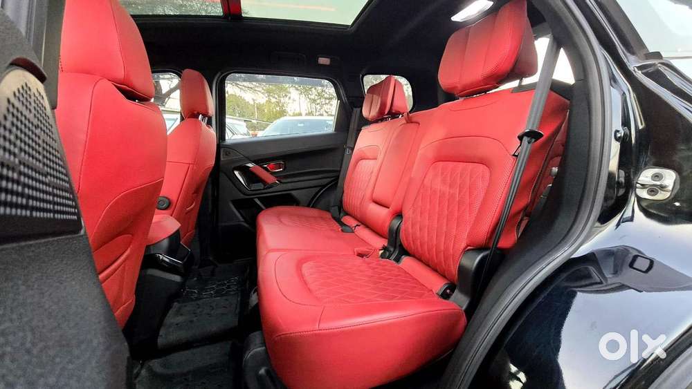 Tata Safari 2.0 Xz Plus Dark Edition, 2023, Diesel