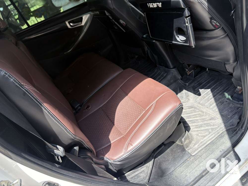 Toyota Innova Crysta 2.4 Vx Mt 8s, 2017, Diesel