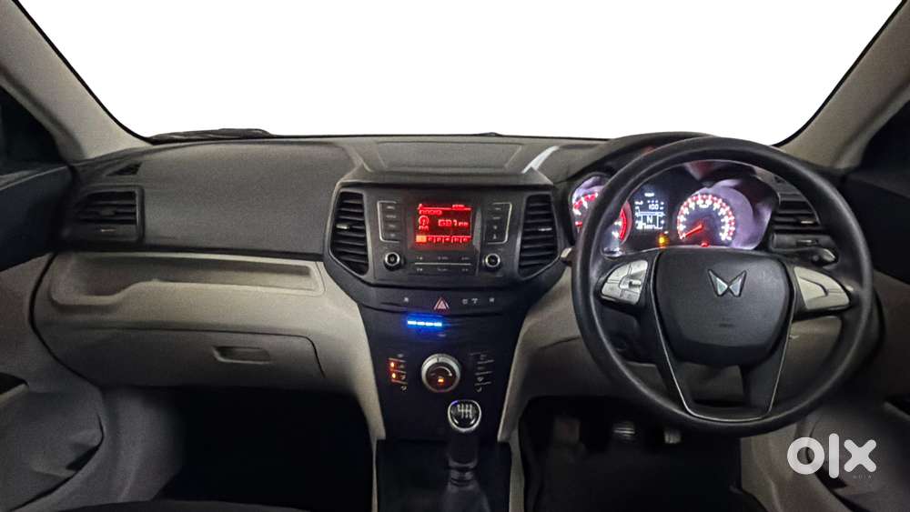 Mahindra Xuv300 W6, 2023, Cng & Hybrids