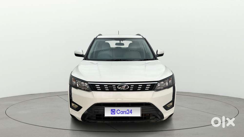 Mahindra XUV300 W6 AMT Diesel, 2021, Diesel