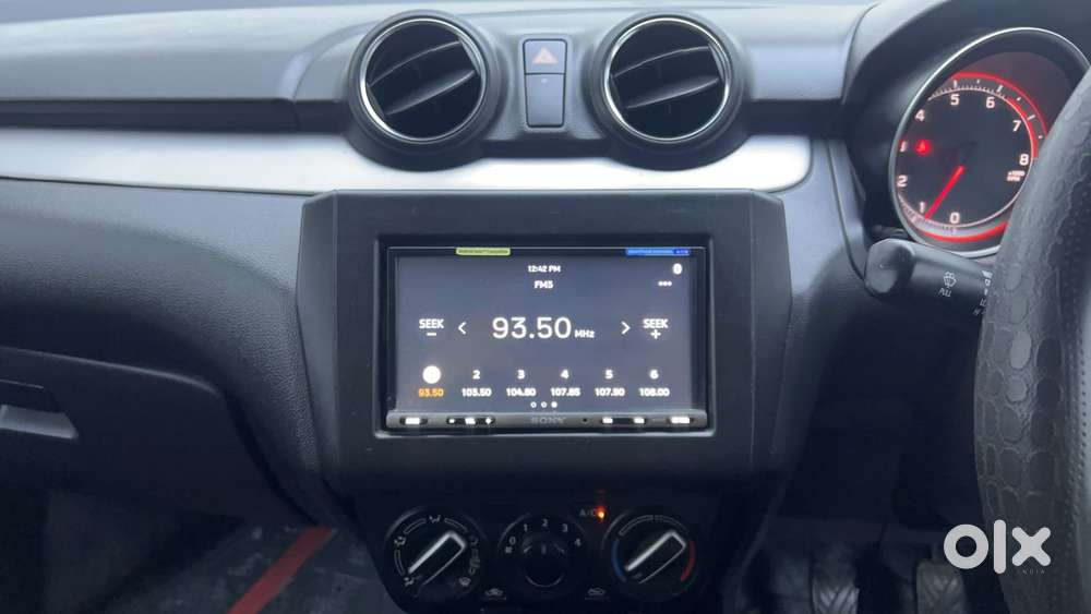 Maruti Suzuki Swift Vvt Vxi, 2022, Petrol