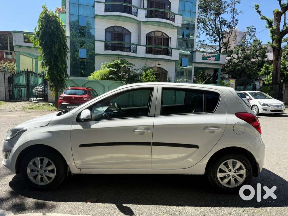 Hyundai I20 Petrol 2014 First Owner Genuine Running
