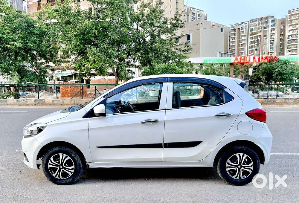 Tata Tiago 1.2 Revotron Xt (o), 2017, Diesel
