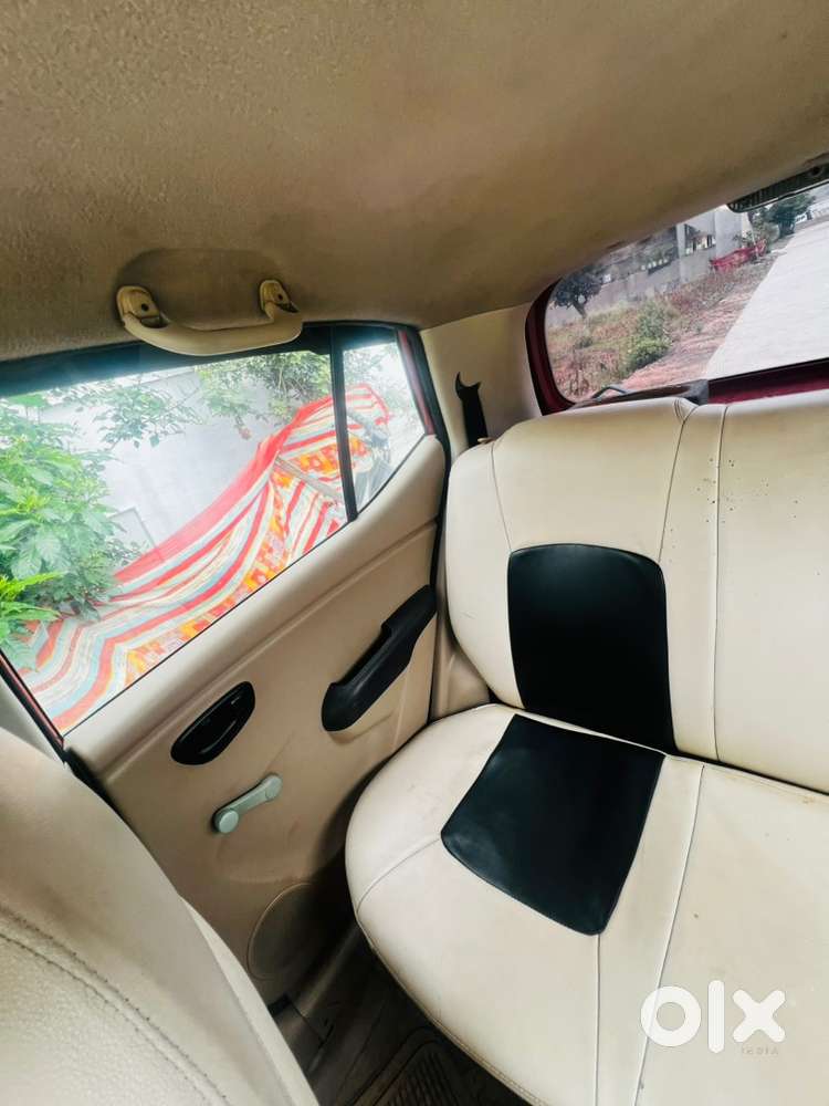Hyundai I10 Era 2009 | Cng + Petrol | 84,000 Km | ₹1 Lakh