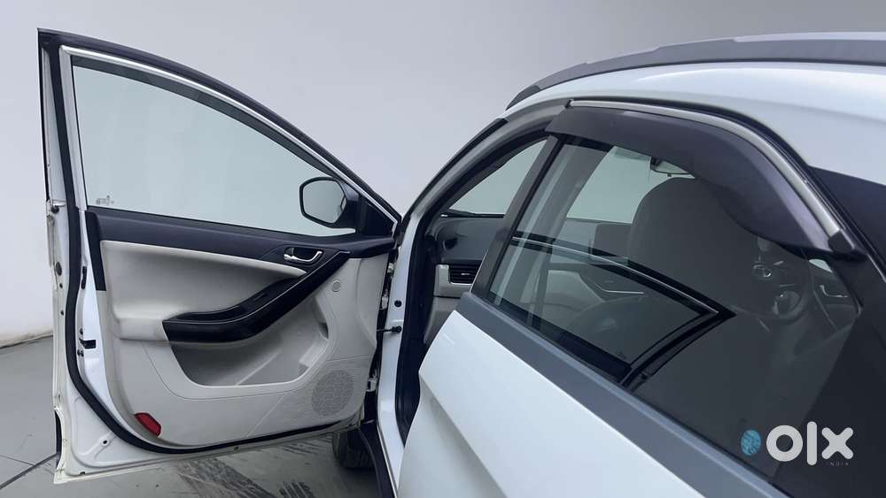 Tata Nexon 1.2 Revotron Xz Plus, 2021, Petrol