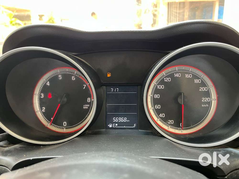 Maruti Suzuki Swift Vvt Vxi, 2021, Petrol