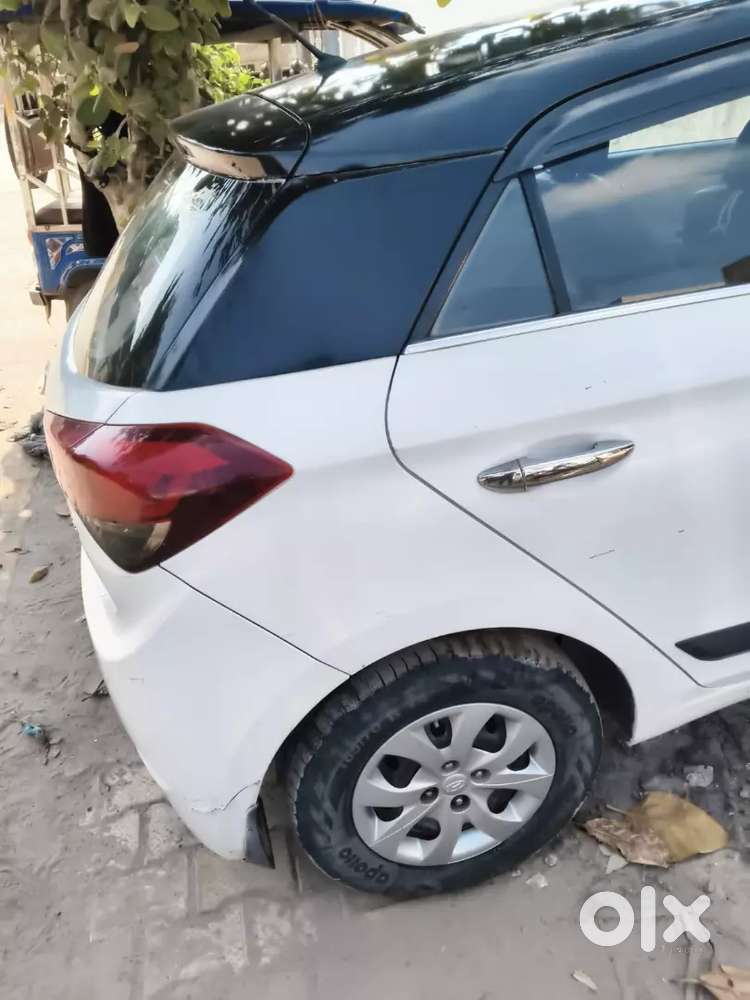 Acchi Gadi Hai Bahar Se Cng Lagi Hui Hai Rc Per Rc Per Chadhi Hui Hai