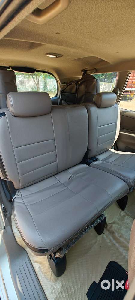 Toyota Innova 2.5 G (diesel) 8 Seater, 2015, Diesel