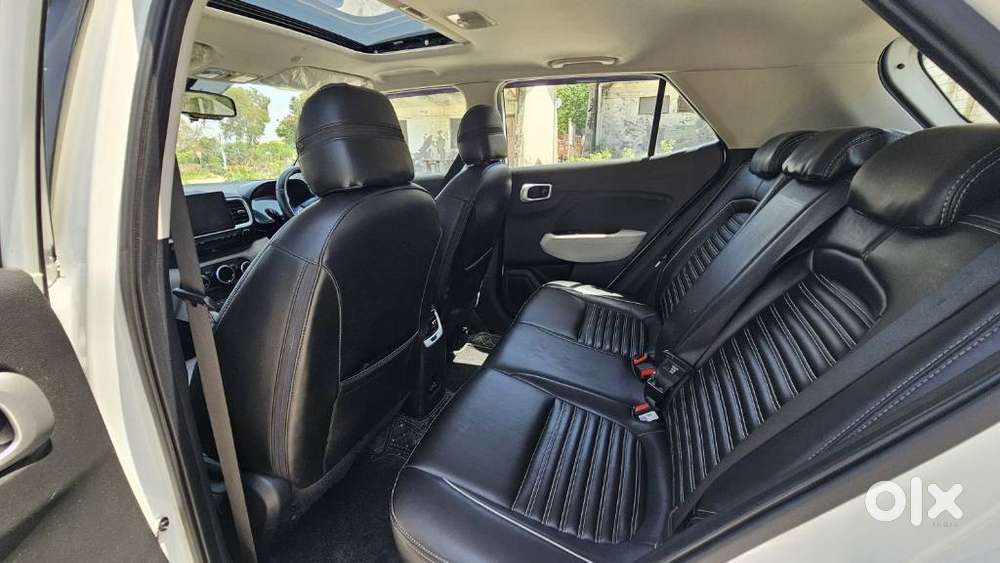 Hyundai Venue Sx Mt, 2023, Petrol