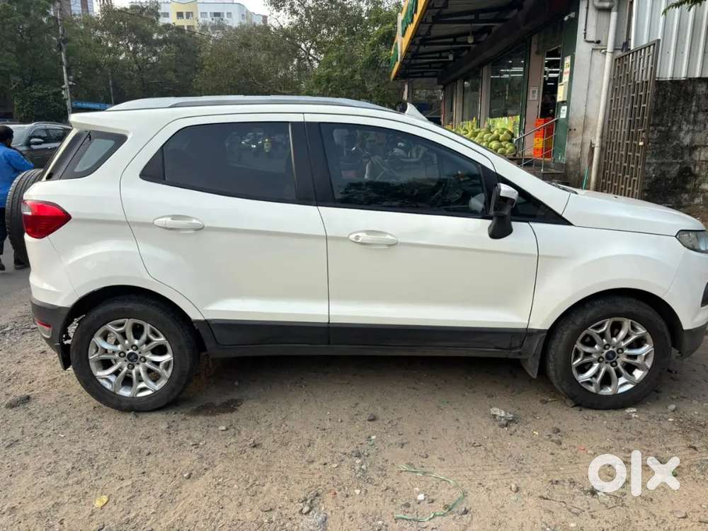 Ford Ecosport 2013 Cng  96,000 Km  25 Km Mileage  White