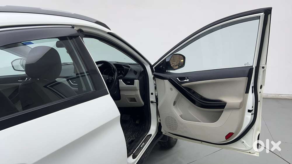 Tata Nexon 1.2 Revotron Xza Plus Hs, 2022, Petrol
