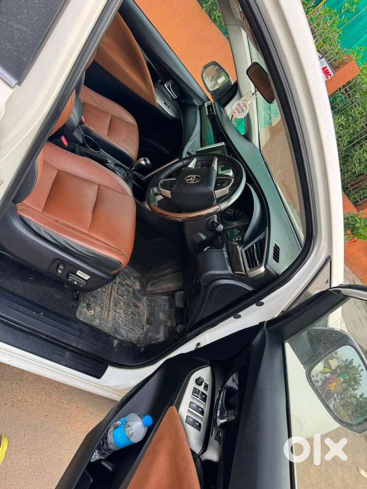 Toyota Innova Crysta 2018