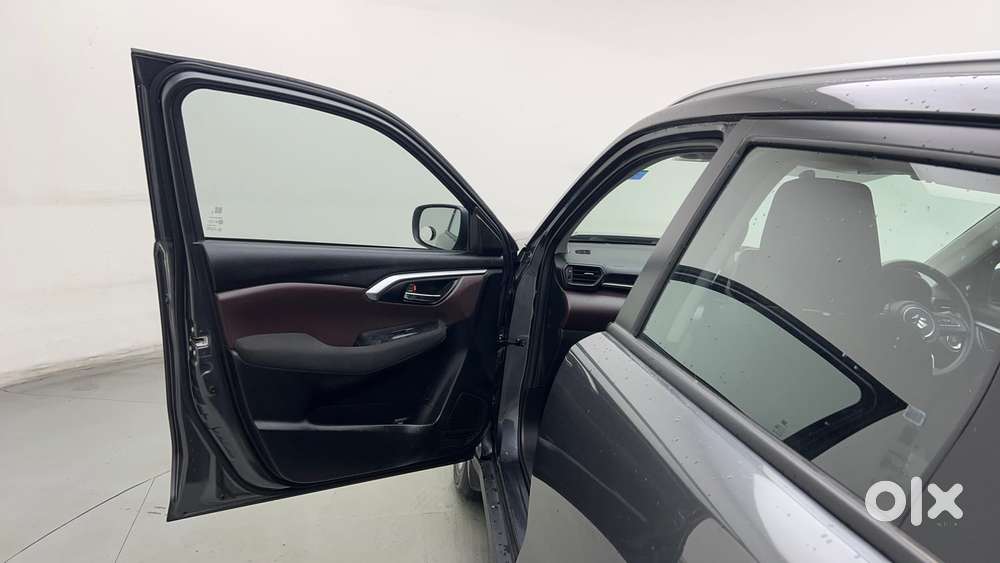 Maruti Suzuki Grand Vitara 1.5 Delta Smart Hybrid, 2025, Petrol